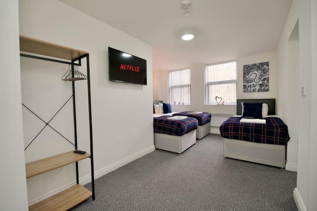 Gosford Park Studio 6 - Coventry Buitenkant foto